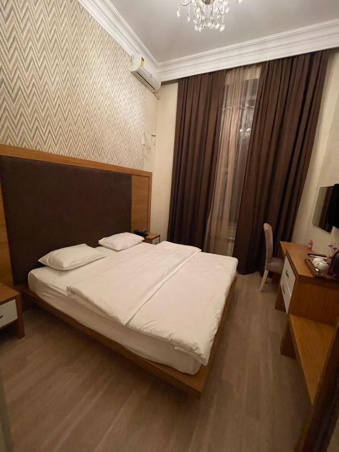 Solo Hotel On Nizami Street Bakoe Buitenkant foto