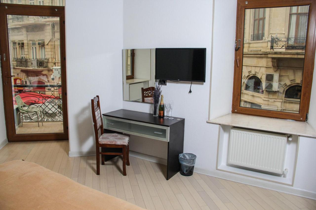 Solo Hotel On Nizami Street Bakoe Buitenkant foto